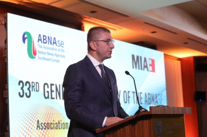 МИЦКОСКИ: Новинските агенции ја пишуваат првата страница на вистината, создаваат јавна меморија и ја оддржуваат демократијата