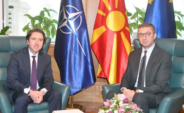 МИЦКОСКИ-ЛОСОН: Ја прифатив поканата на Стармер за учество на Самитот за Западен Балкан во Лондон