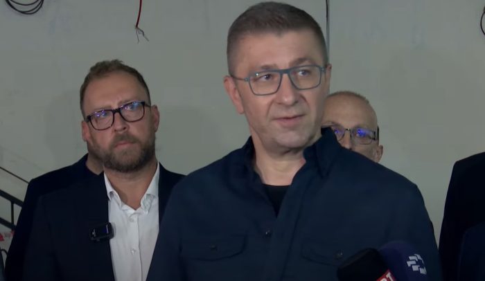 МИЦКОСКИ: Не вреди да се посветува толку внимание на Ахмети и на неговите изјави