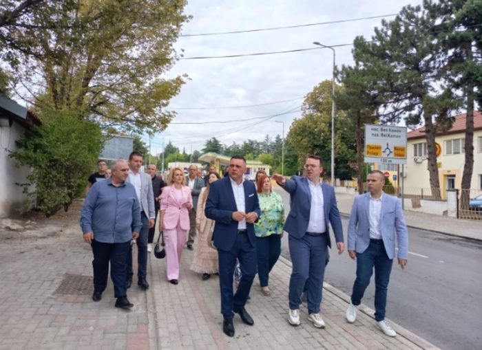 НИКОЛОСКИ: Британски Кросрејл ќе биде техничка поддршка за целокупното работење на МЖ и тоа ќе биде подарок од британската Влада
