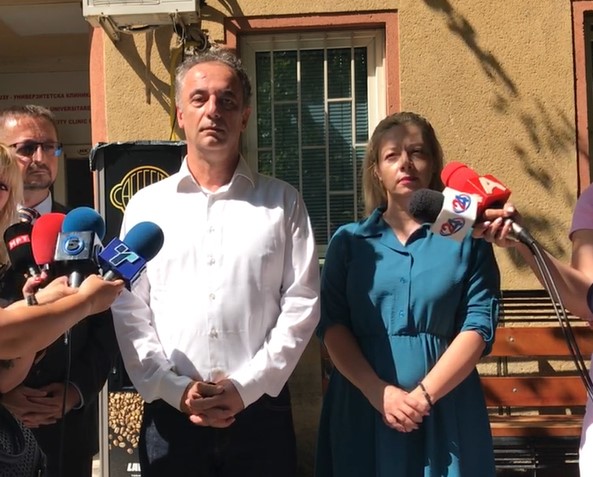 ПОСЛЕДИЦИ ОД ПОЖАРОТ ВО ТРУБАРЕВО: Една пациентка в болница,  полицаец, припадник на АРМ и директорот на ЦУК на домашно лекување