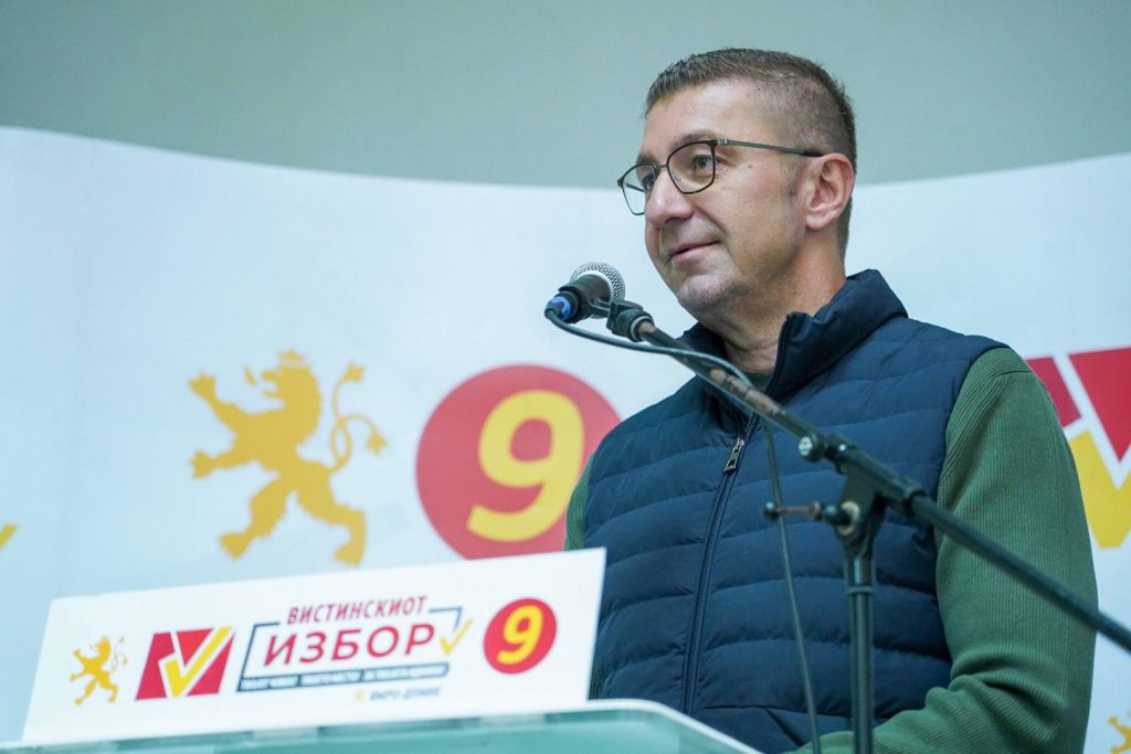 МИЦКОСКИ: Никој не верува дека СДСМ може да имаат црвени линии, тоа може да биде само уште еден подарок за Бугарија