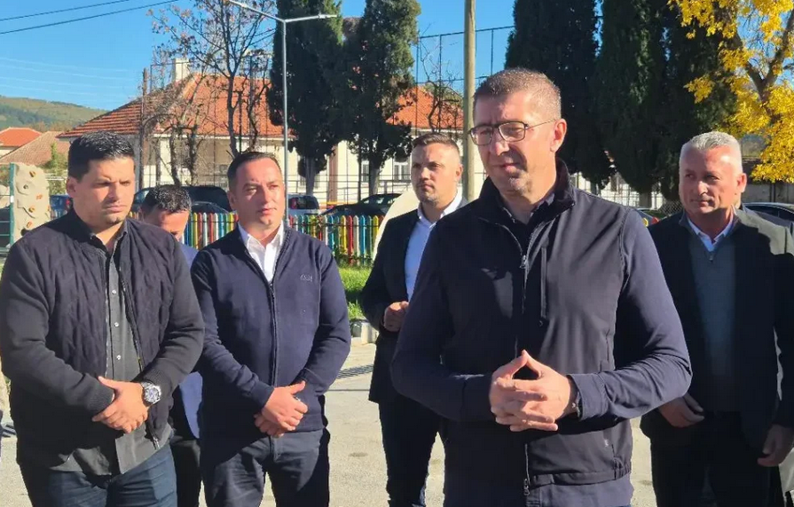 МИЦКОСКИ ВО ДЕБРЦА: Очекувам изборната трка да заврши со фантастична бројка од 60 градоначалнички мандати