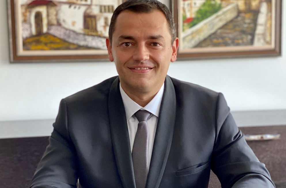 НИКОЛОВСКИ: Ќе ја реконструираме стара училишна зграда во мултифункциски центар за развој на туризмот