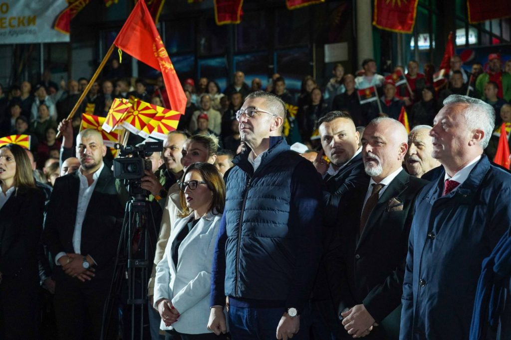 МИЦКОСКИ: СДС се толку очајни што го вклучија и главниот трачер – Пендаровски