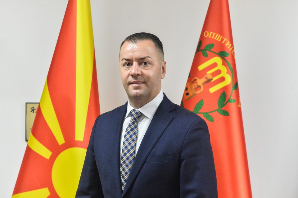 СТЕФКОВСКИ: Се откажувам од користењето службено возило како и од средствата за репрезентација од буџетот на општината