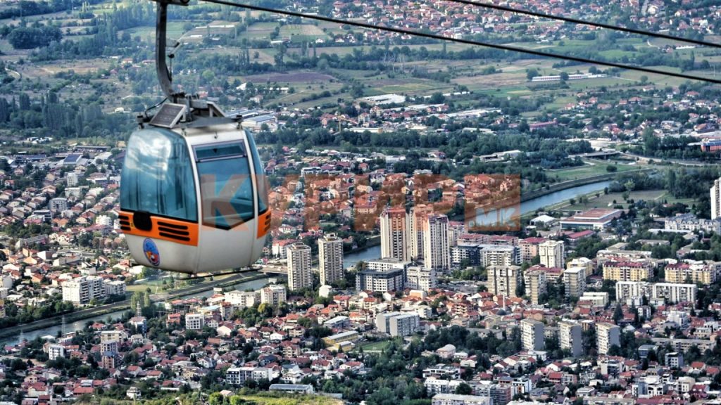 ЈСП: Не е вистина дека тригодишно дете и тројца возрасни биле заглавени на жичарата на Водно