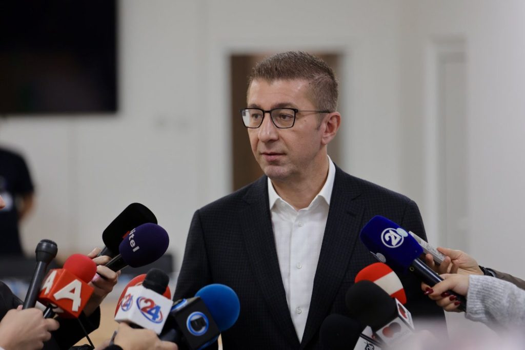 Мицкоски утре ќе додели решенија за самовработување како дел од Оперативниот план за вработување