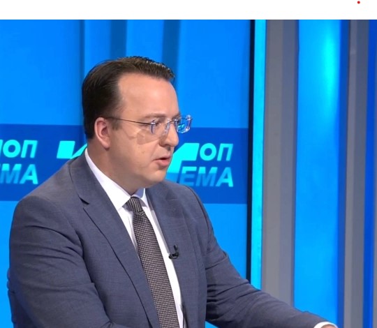 НИКОЛОСКИ: Транспортот во Скопје ќе се реши со комбинација на Градски воз, набавка еко автобуси и проектот БРТ