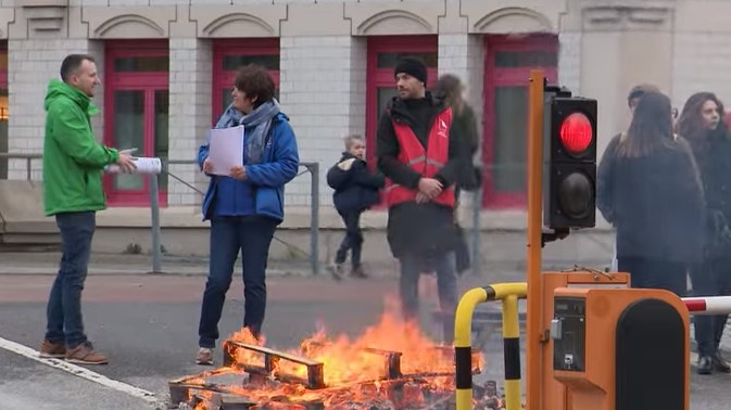 24 ЧАСА: Белгија парализирана од генералниот штрајк