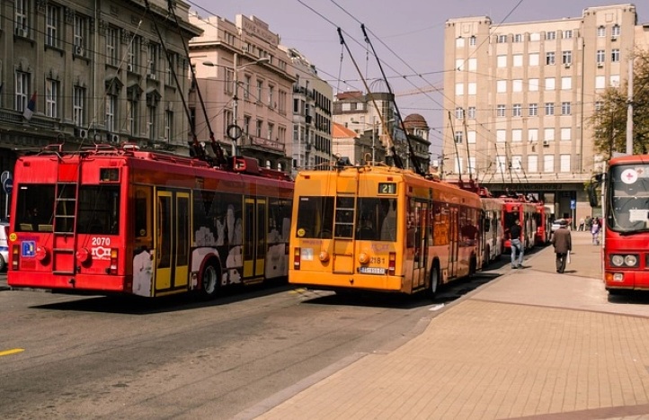 АСТРОНОМСКИ ЦЕНИ ВО СРБИЈА: Стан за 1,8 милиони евра, 10.000 евра за еден м2, гаража 66.000 евра, куќа за 3,8 милиони евра…