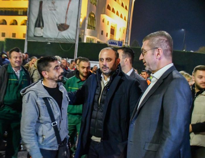 ФОТО ГАЛЕРИЈА: Акцијата за чистење на Скопје за 72 часа почна вечерва