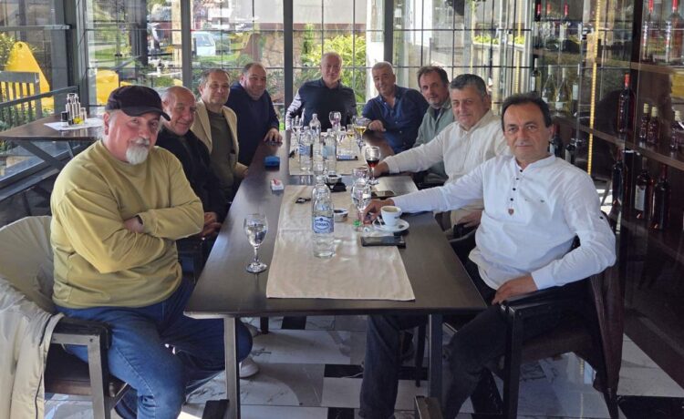 „ПАПАТА“ ПОМОГНАЛ ВО КИЧЕВО: Црвенковски на средба со симпатизери на СДСМ дал поттик да го поддржат кандидатот на ВМРО-ДПМНЕ