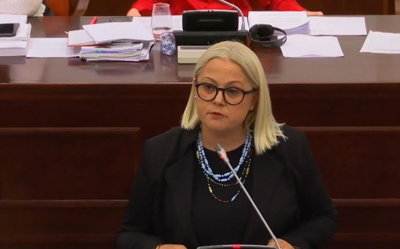 СТОЈАНОСКА: Првпат имаме Буџет кој носи раст на платите и пензиите, носи високи капитални инвестиции и го намалува дефицитот