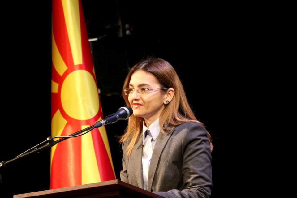 ЈАНКУЛОСКА: Судиската тога не е панцир, госпоѓата која за своите злодела беше наградена со висока функција, денес е на столбот на срамот