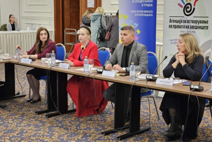 БУЛИНГ И ОРУЖЈЕ ВО УЧЕНИЧКИ РАНЦИ: Кога обвинителките прашаа дали носат ножиња и боксирачи, сите ученици одговорија „да“