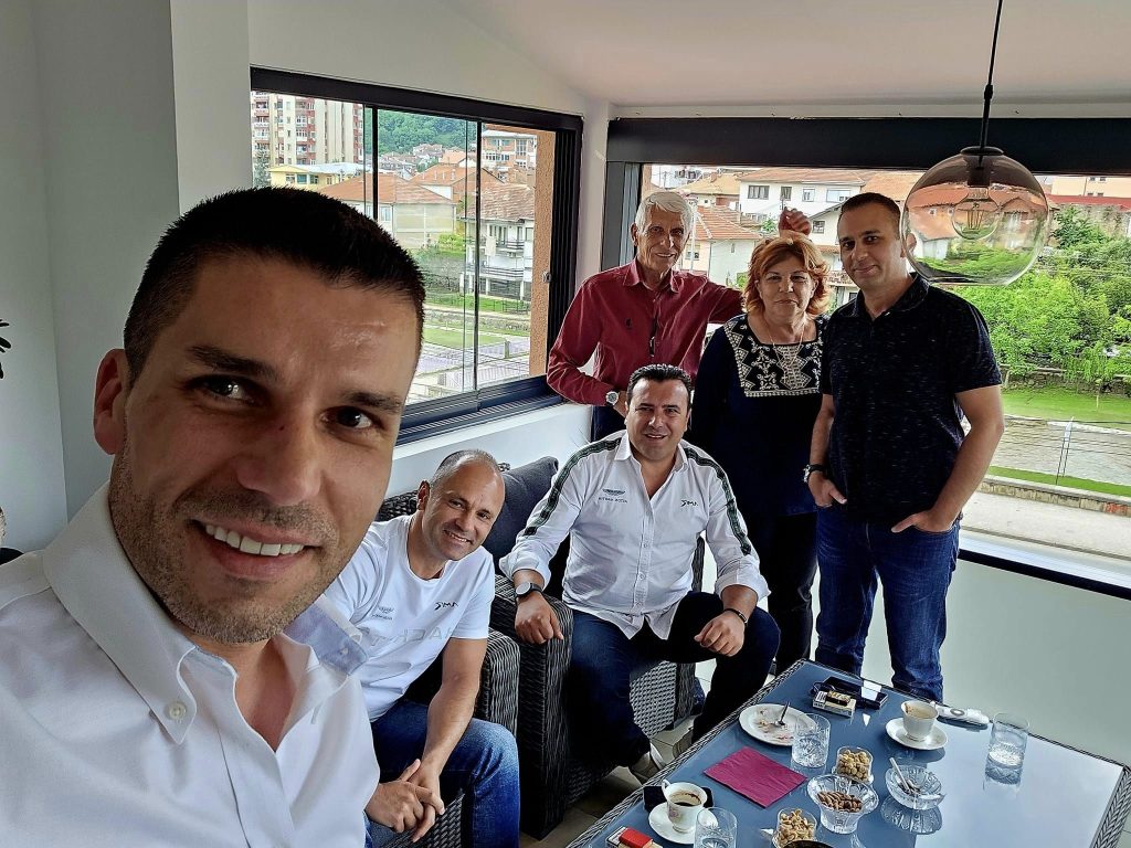 ТРИПУНОВСКИ: Љупчо, ти текнува кога тоневте во криминал, а тебе како антикорупционер врв ти беше броење колку чаши вода испиле?