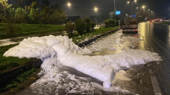 ПОПЛАВА СО ХЕМИСКА ПЕНА ВО ГАЗИ БАБА: Сторителот е пронајден, постапуваме веднаш, објави градоначалникот Ѓорѓиевски