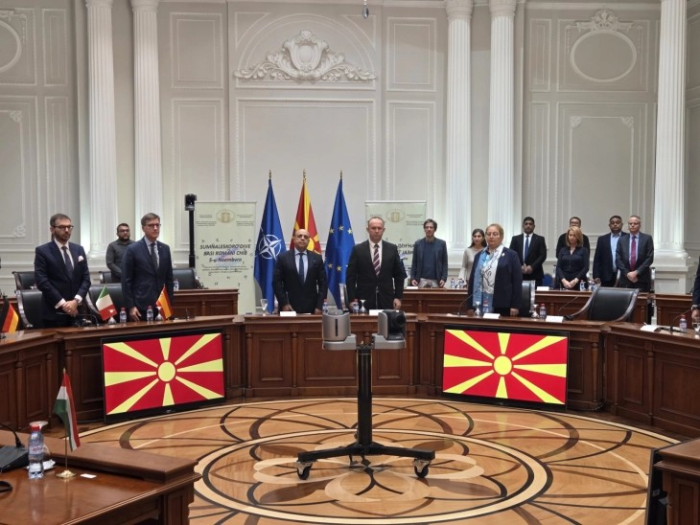 САЛИУ: Салиу: Меѓународниот ден на ромскиот јазик, не потсетува дека јазикот е знак и на идентитетот, достоинство и духовна сила