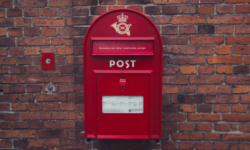 ЗАВРШУВА ТРАДИЦИЈА ОД 1624: Данската пошта на 30 декември ќе ја изврши последната достава на писма, испраќањето е опаднато за 90 отсто
