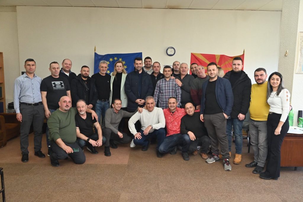 ТОМОВСКИ ВО ПОСЕТА НА КОЛЕГИТЕ ОД ВОЗНИОТ ПАРК: Благодарност до оние кои тивко, но посветено, се грижат за нашата безбедност