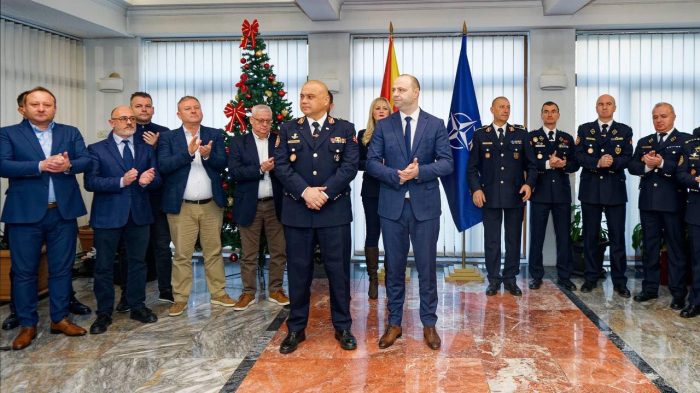 МИСАЈЛОВСКИ: Ја заокружуваме годината со заедничка заложба да ја јакнеме одбраната на татковината