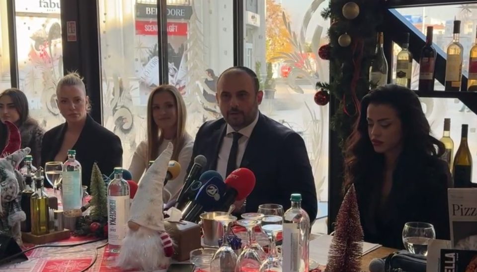 ЃОРЃИЕВСКИ: Од денеска до Нова година Скопје почнува нова празнична традиција со Божикен маркет и музичка програма секоја вечер