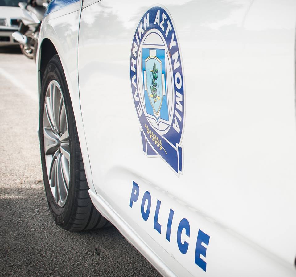 Во Грција уапсени 12 лица поради продажба на дрога во училиште, меѓу нив и шест малолетници