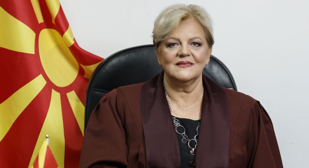 СОБРАНИЕ: Констатирана оставката на уставната судијка Јадранка Дабовиќ-Анастасовска, која ја поднесе од лични причини и не ја образложи