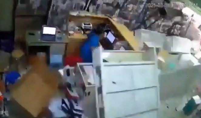 ВИДЕО: Страшни снимки од Јапонија по разорниот земјотрес, можни бранови високи до 3 метри