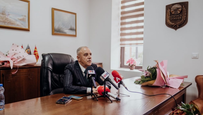 ОВР СТРУГА: Постапка против градоначалникот Ќира бидејќи на Денот на албанското знаме во градот не било поставено и македонското