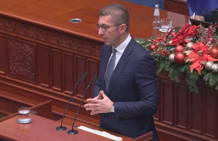 МИЦКОСКИ: Јас ги разбирам граѓаните кога негодуваат „велевте се, криминалци, лопови…“, но стотици пријави во ЈО стојат во нечии фиоки