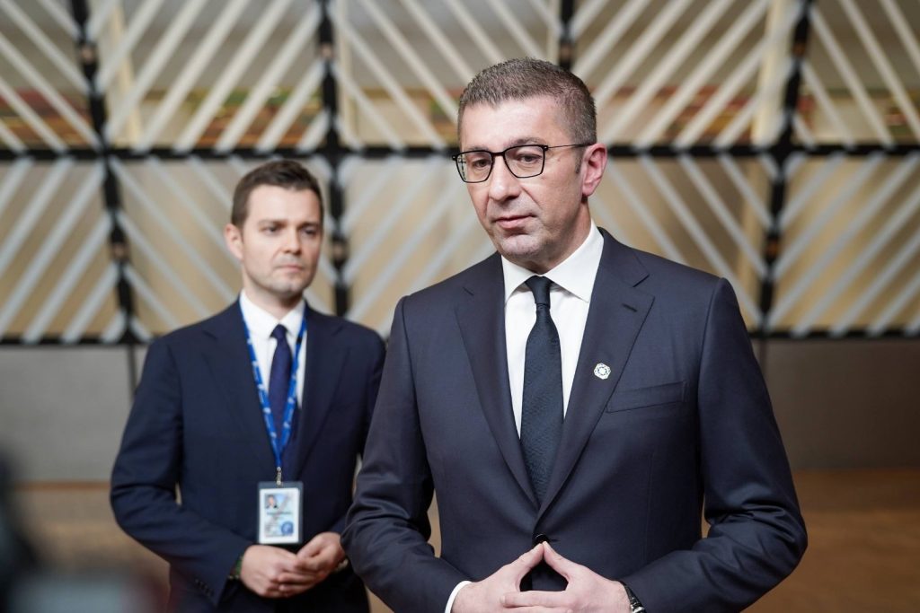 МИЦКОСКИ: Владата ги презема сите реформи за конечно започнување на преговорите, македонските граѓани заслужуваат да се во ЕУ
