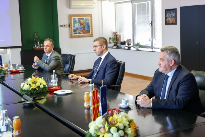 МИЦКОСКИ ЗА РЕАКЦИИТЕ ОД ГРЦИЈА: За мене Македонија е свето име, мое слободно право е да кажувам како што мислам!