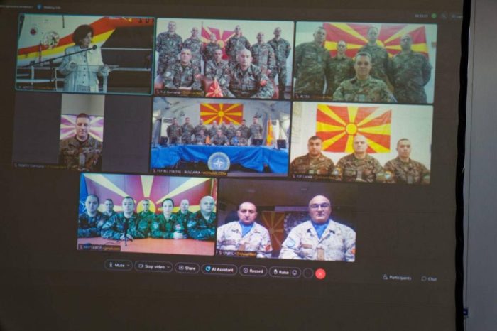 Мисајловски на видеоконференциска врска со мировниците и предновогодишна средба со нивните семејства