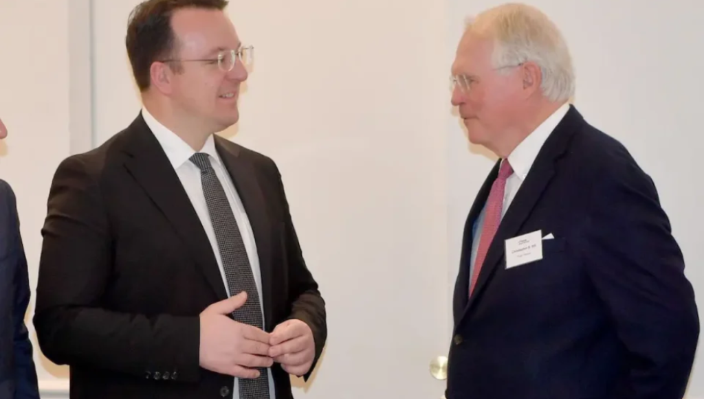 НИКОЛОСКИ ВО БРИСЕЛ: „Плодни средби и одлични разговори во интерес на Македонија“