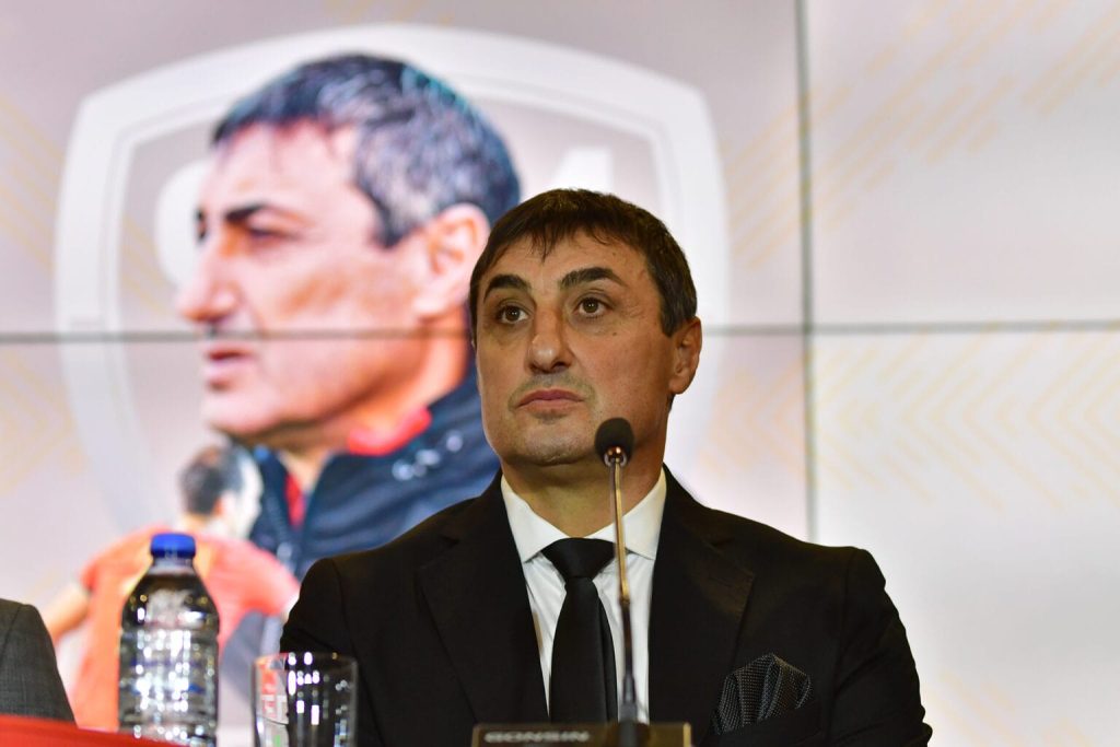 Седлоски го скрои тимот, еве кој е дел од стручниот штаб на новиот селектор