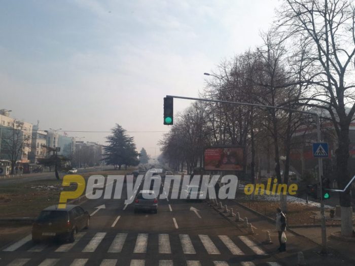 ТОПАЛОВСКИ: На жолто светло не се поминува, ќе има казни