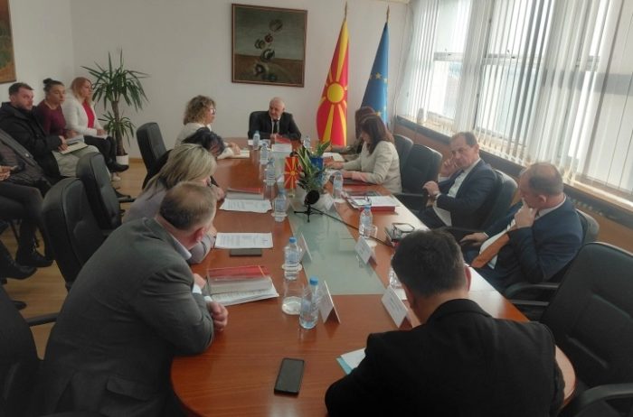 КОЦЕВСКИ НЕ ДОБИ В.Д. НАСЛЕДНИК: Имам дилема, колешката Колева е отсутна, а за жал немаме техника да ја вклучиме, рече Незири