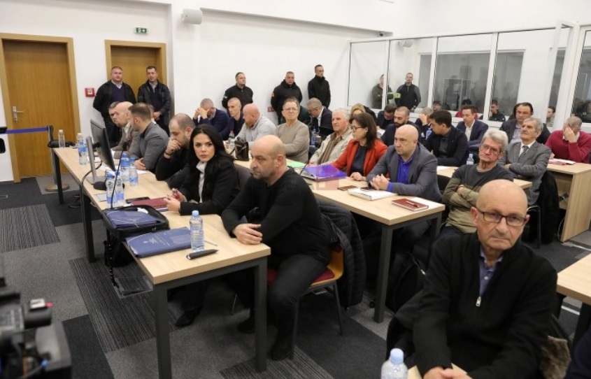 СУДЕЊЕ ЗА КОЧАНИ: Во судницата во Идризово со воведни зборови на одбраната продолжува судењето за пожарот во дискотеката Пулс