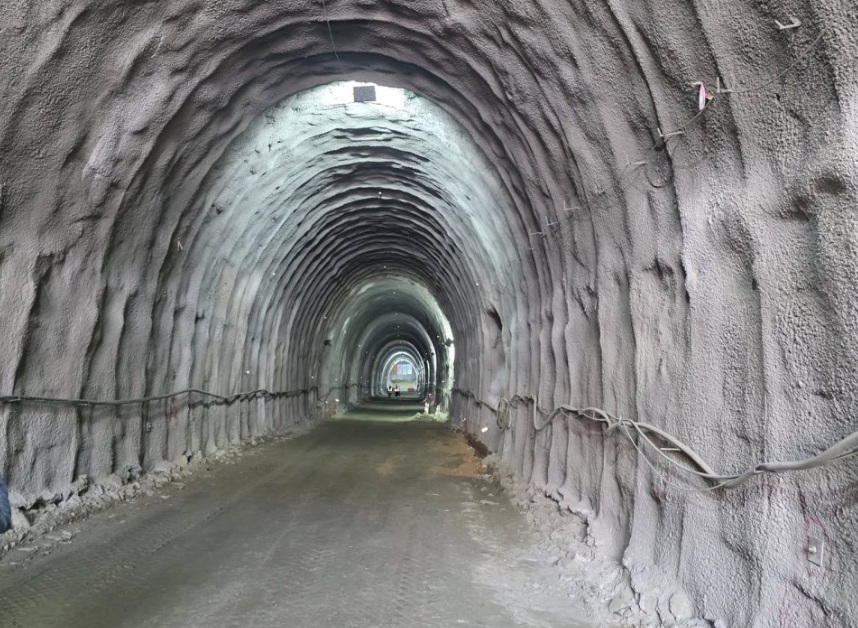 ИВАНОВСКИ: Рано изутринава го пробивме претпоследниот од 15-те тунели на пругата кон Бугарија меѓу Бељаковце и Крива Паланка