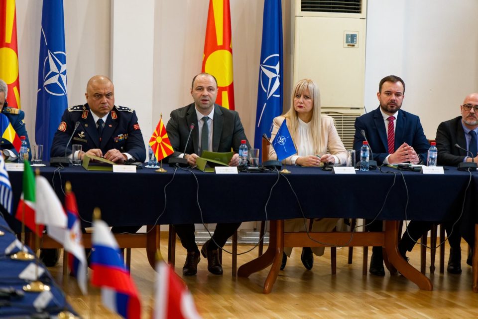 МИСАЈЛОВСКИ: Во 2026-та продолжуваме со забрзана модернизација на Армијата и со наш придонес во мировни мисии и операции