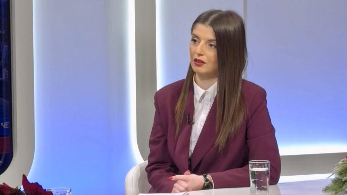 БОЈКОВСКА: Го менуваме системот, три реформски закони за образованието на средина на јануари