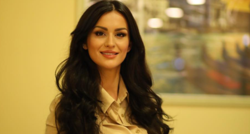 СКАНДАЛ: Новинарка од Тетово казнета со 700 евра затоа што го споменала името на судија за време на известување