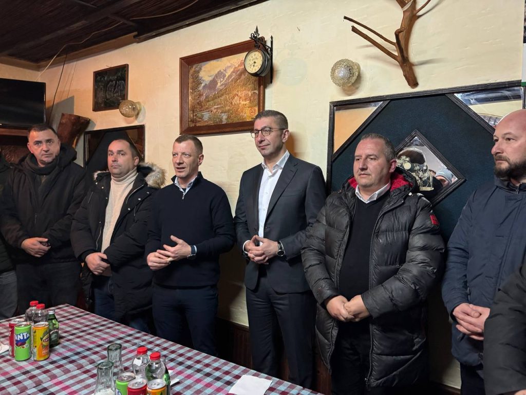 МИЦКОСКИ: Вечерва сме во Маврово и Ростуше со силна енергија, јасна визија и искрена поддршка за Онер Јакупоски