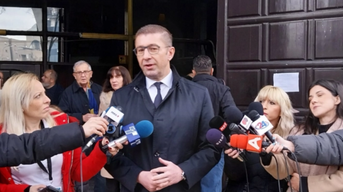 МИЦКОСКИ: Се потврдува дека не се бара само промена на Уставот, туку комплетно редефинирање на македонскиот идентитет