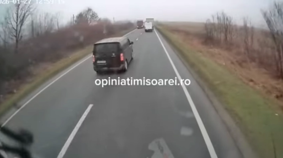 Во сообраќајна несреќа во Романија загинаа седум лица, меѓу нив и навивачи на грчкиот фудбалски клуб ПАОК