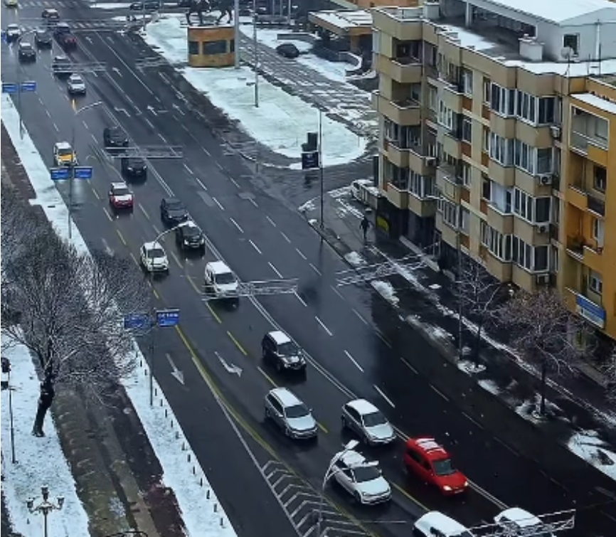 (видео) ЃОРЃИЕВСКИ: Скопје е чисто од снегот, сите клучни булевари и улици се исчистени за безбедно и непречено одвивање на сообраќајот