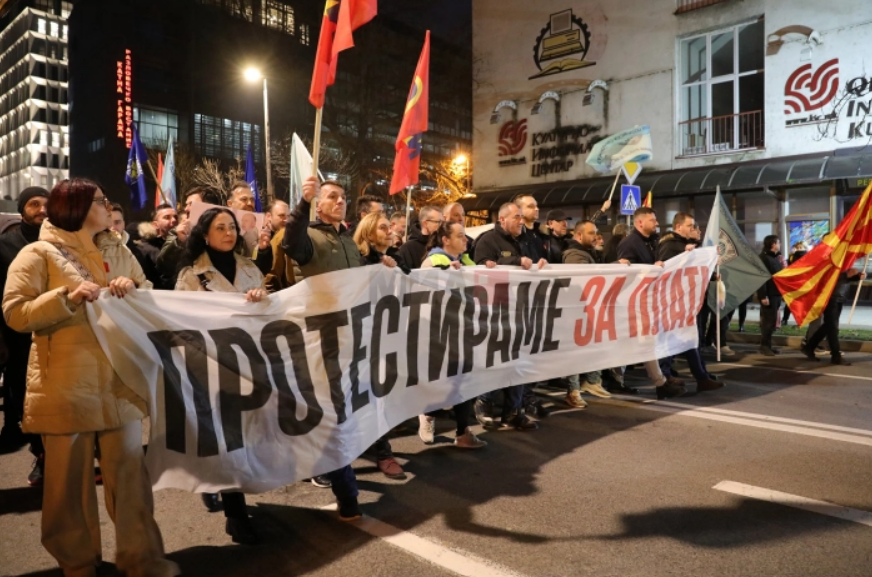 Протест на ССМ со барања за минимална плата од 600 евра и зголемување на сите плати за 6.000 денари