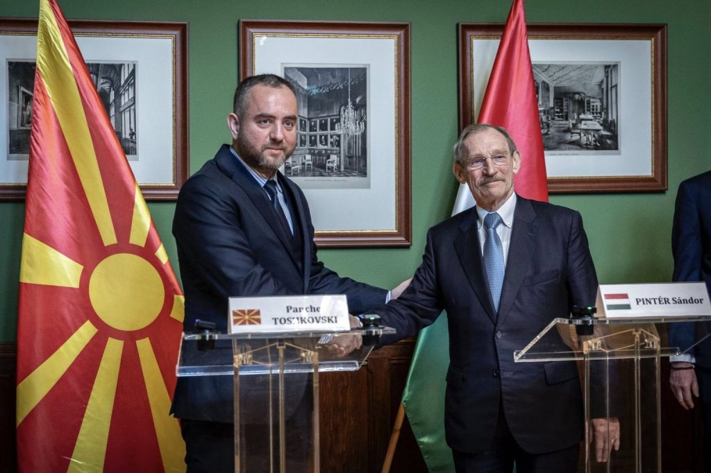 Билатерална средба Тошковски – Пинтер со фокус на зајакнување на безбедносната соработка, размена на искуства за „Безбеден град“ и полициски обуки